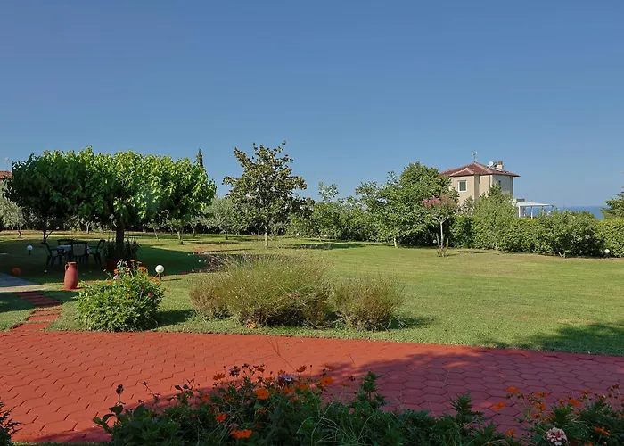 Tammy's Garden House Villa *