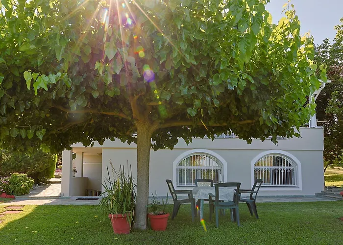 Tammy's Garden House Villa *