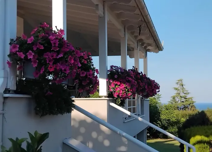 Villa Tammy's Garden House *