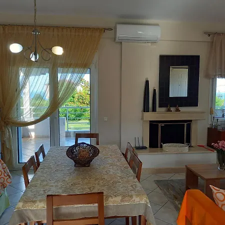 Tammy's Garden House * Leptokaria