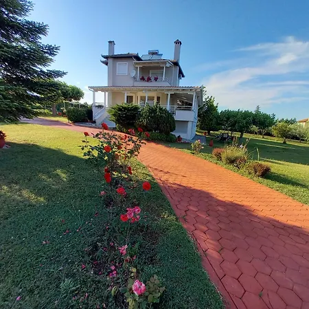 Tammy's Garden House Villa *